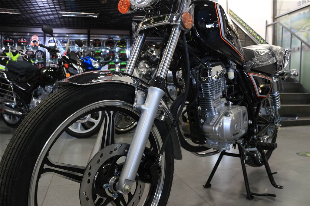 万元左右豪爵铃木,万元铃木神车