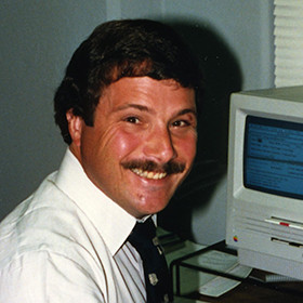 PPT起源故事:令20多岁的乔布斯痴迷,美国发动战争的辩护工具