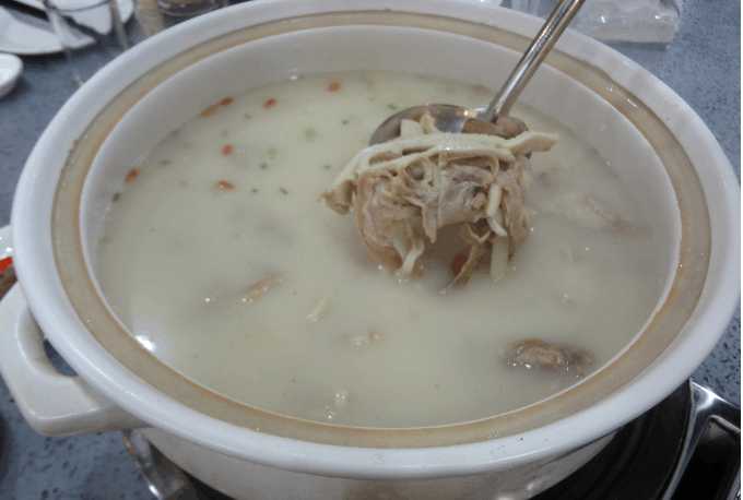 全国哪个地方的羊肉汤最好吃,哪个地方的羊肉汤最好吃