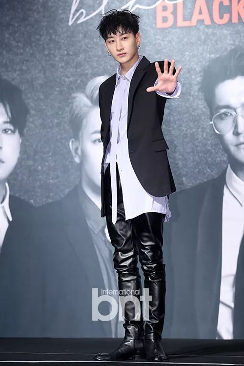 一周爱豆穿衣榜｜允儿领衔众女神短发潮郑氏姐妹一刚一柔美翻天