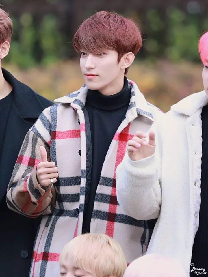 一周爱豆穿衣榜｜允儿领衔众女神短发潮郑氏姐妹一刚一柔美翻天