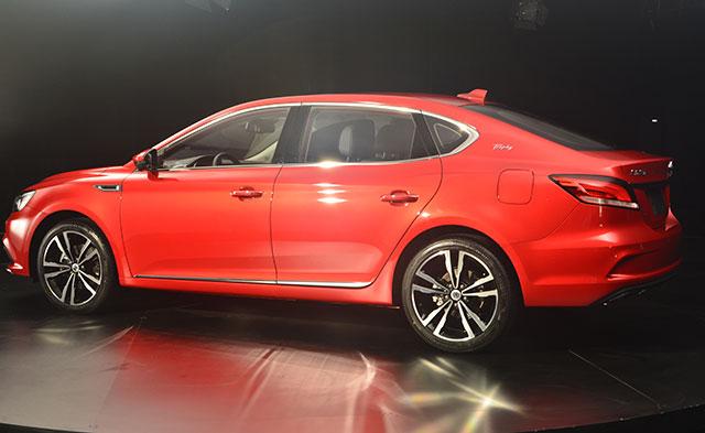 红名爵6黑顶,名爵六红