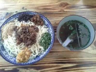 玉溪美味小吃大搜罗，就知道你们爱吃！