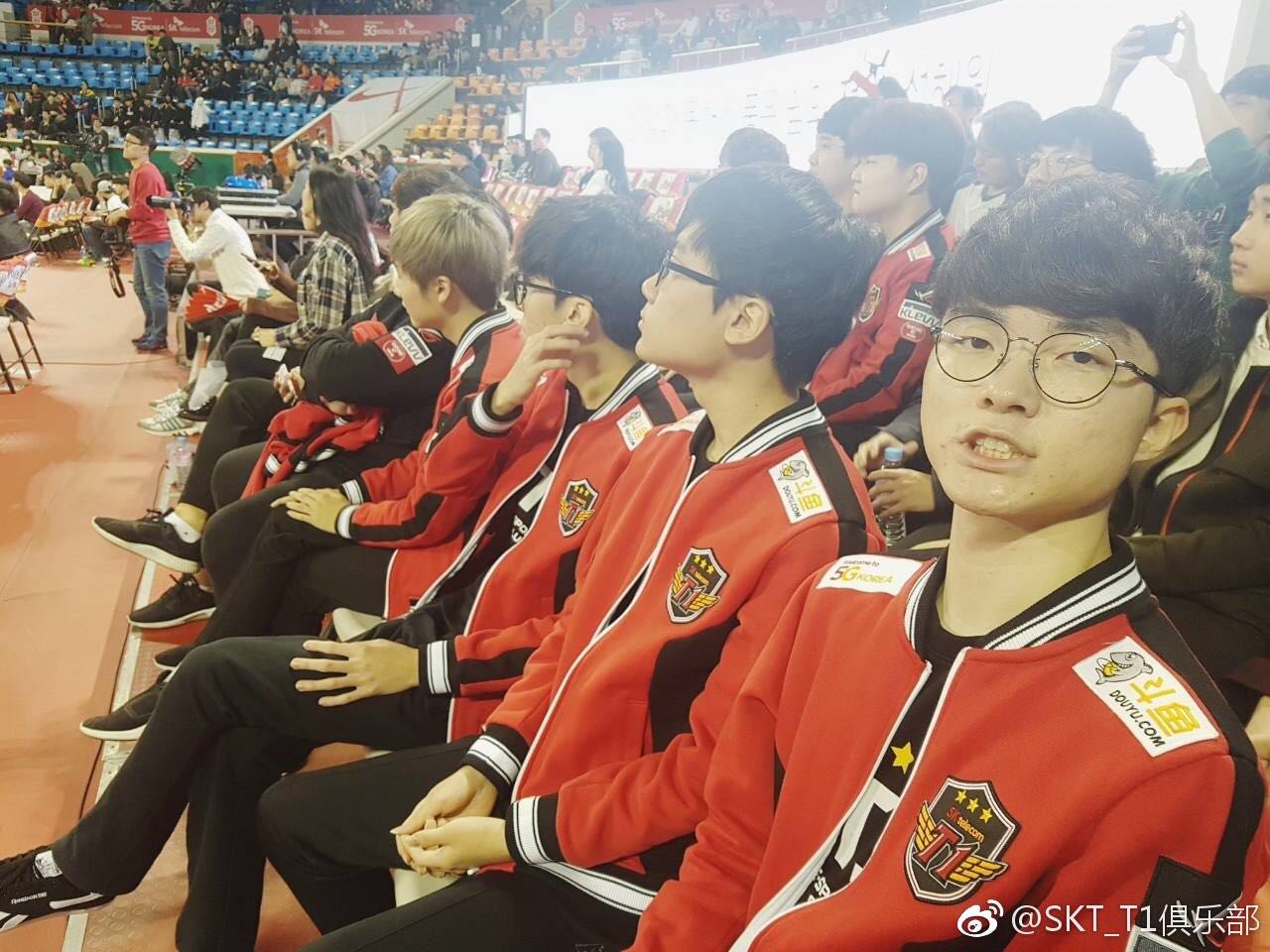 faker鍥犱激鏆傜璧涘満鍚庣殑skt,sktfaker鍜屽皬鑺辩敓