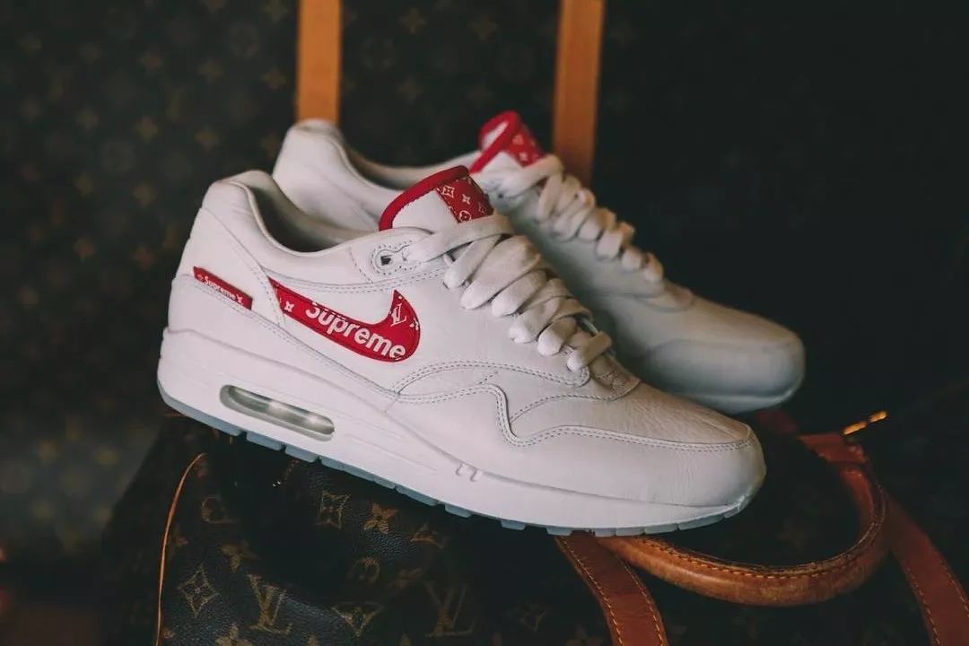 supremex和nike哪个值得买,买不到的supreme联名nike