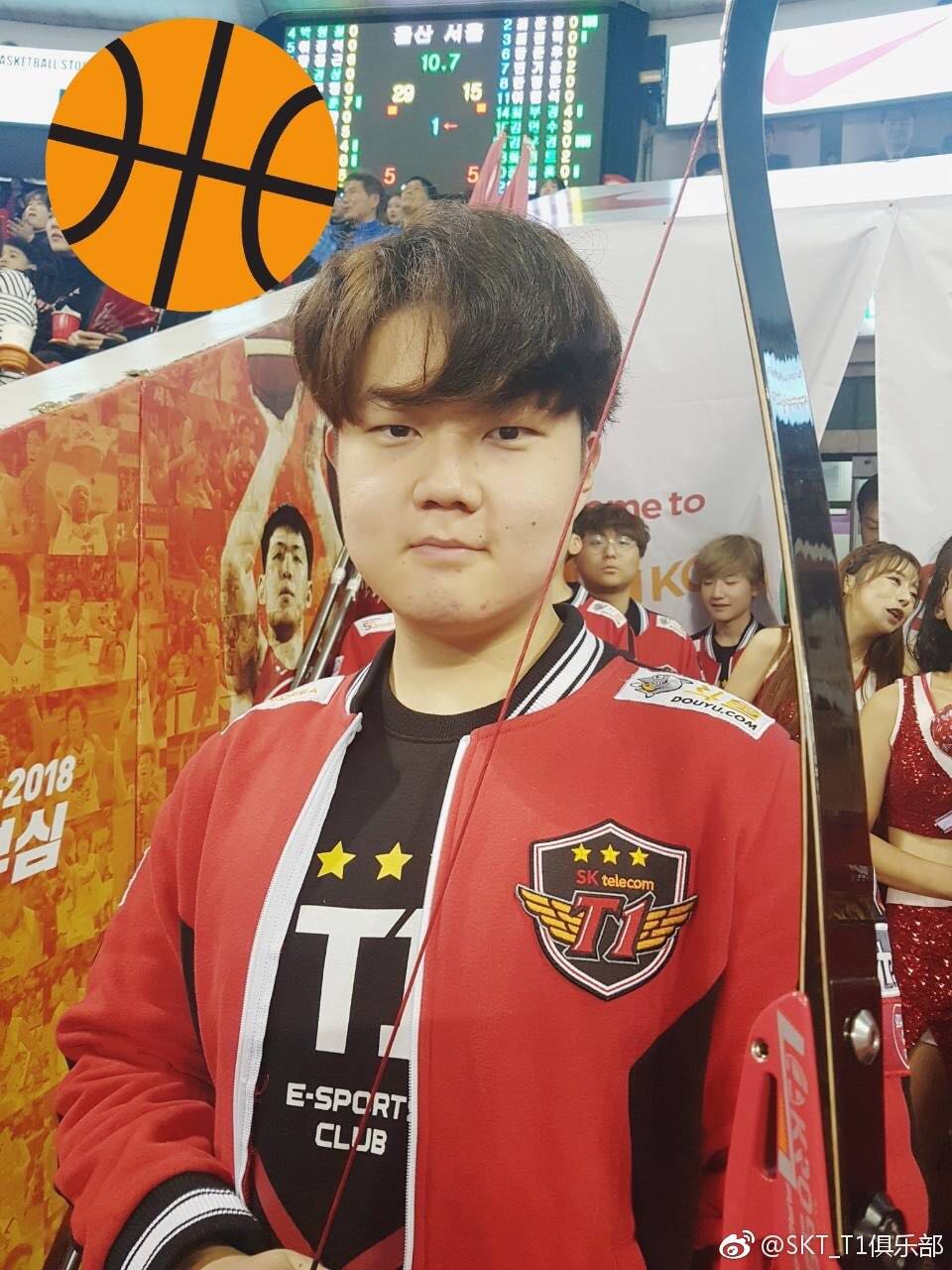 faker鍥犱激鏆傜璧涘満鍚庣殑skt,sktfaker鍜屽皬鑺辩敓