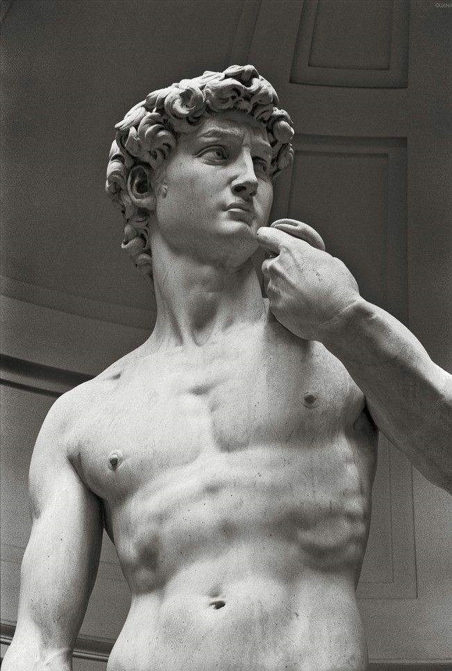 扑克牌中的黑桃k是哪位历史人物,扑克牌里黑桃k的代表人物