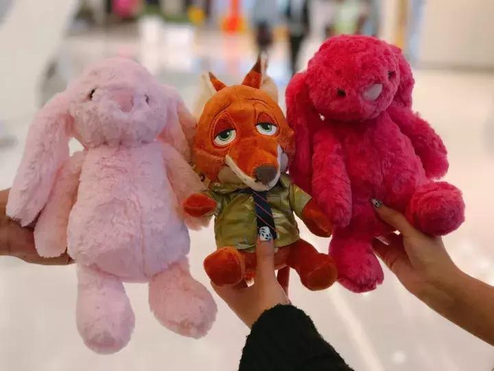 最好抓的娃娃机在哪儿,北京最大抓娃娃的地点