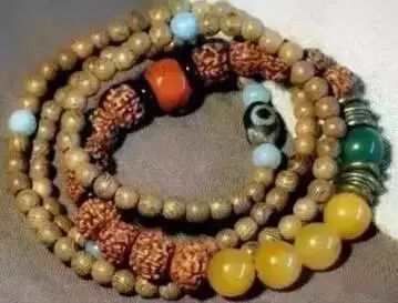 地摊手串为什么便宜,地摊手串为什么这么便宜