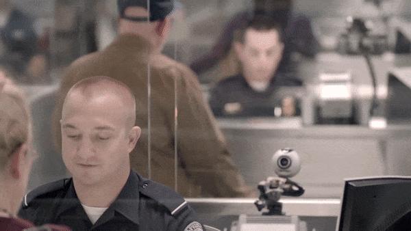 美国入境审查,白宫提出监管规则