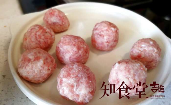 在家做纯手工肉丸怎么才能有弹性,搞懂了七个烹饪原理