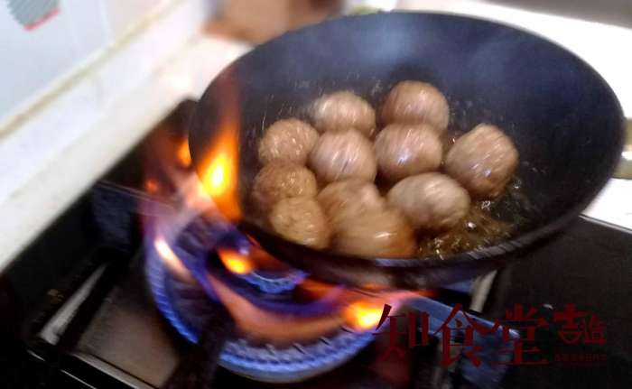 在家做纯手工肉丸怎么才能有弹性,搞懂了七个烹饪原理