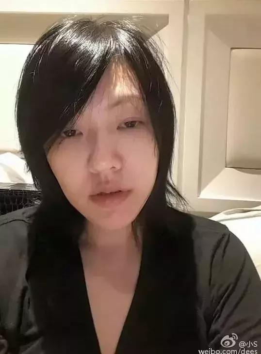 孙怡素颜被吐槽没有董子健白 (李沁的素颜和孙怡的素颜)