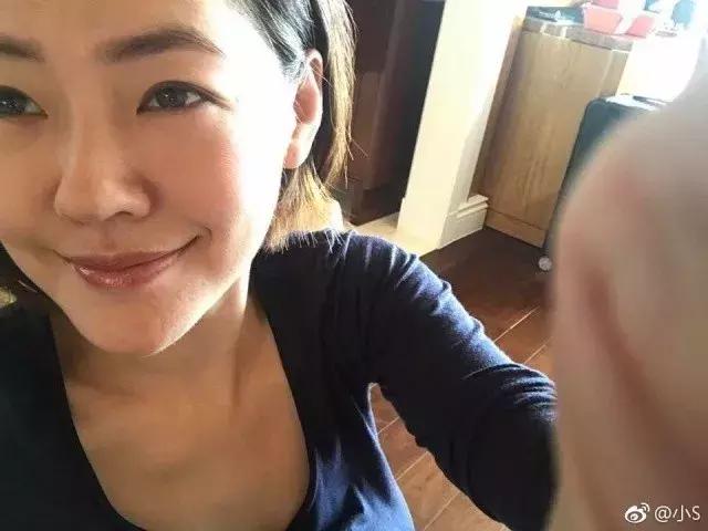 孙怡素颜被吐槽没有董子健白 (李沁的素颜和孙怡的素颜)