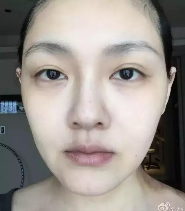 孙怡素颜被吐槽没有董子健白 (李沁的素颜和孙怡的素颜)