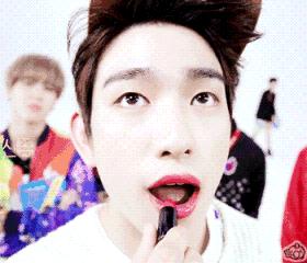 口红唇膏唇釉的区别,唇釉口红唇蜜唇彩有什么区别