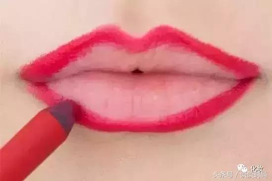 口红唇膏唇釉的区别,唇釉口红唇蜜唇彩有什么区别