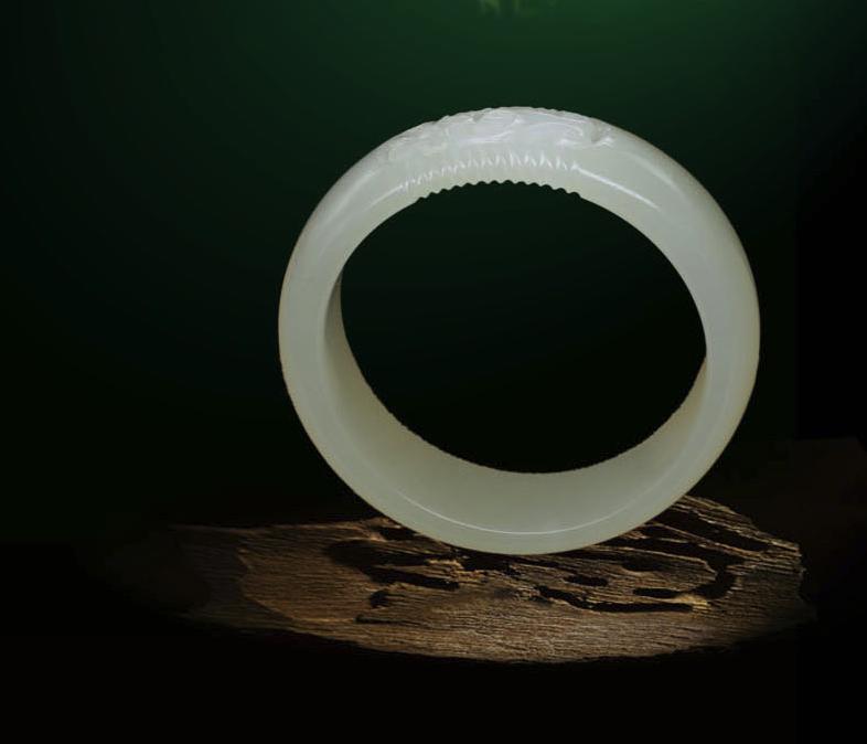 汗液能养玉吗,玉石会吸收人体汗液吗