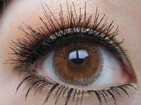 戴美瞳的时候眼睛干涩怎么办,戴美瞳了眼睛模糊用什么眼药水