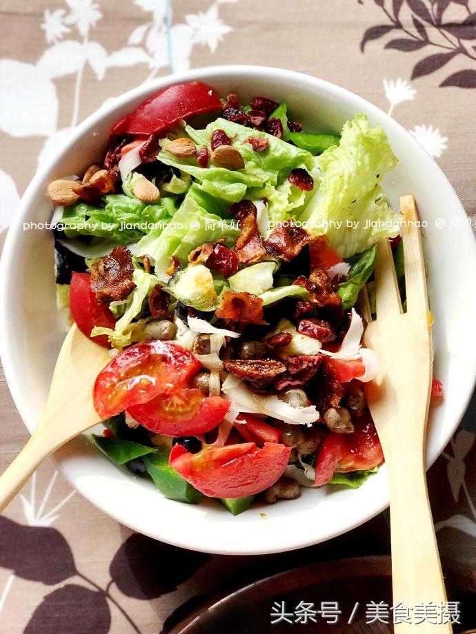 鸡蛋蛋黄酱拌沙拉,如何用蛋黄酱拌蔬菜沙拉