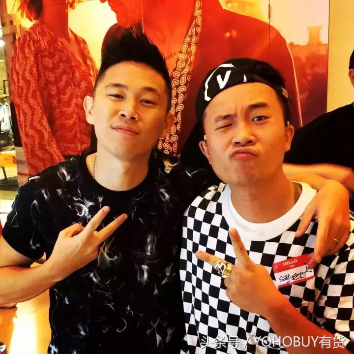 学会这些穿衣小技巧让你瞬间变高,学会这6个穿衣技巧时髦又高级