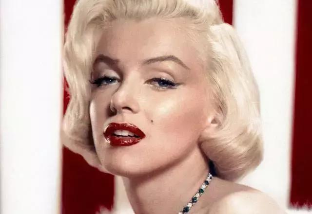 开挂的口红,欧莱雅口红ysl口红