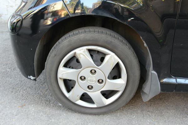 老爸节俭一生，送他1万3的比亚迪-F0，是不是过分了