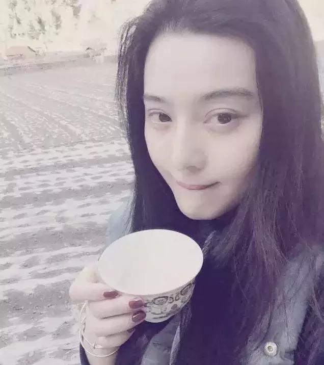 孙怡素颜被吐槽没有董子健白 (李沁的素颜和孙怡的素颜)