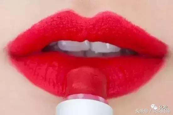 口红唇膏唇釉的区别,唇釉口红唇蜜唇彩有什么区别