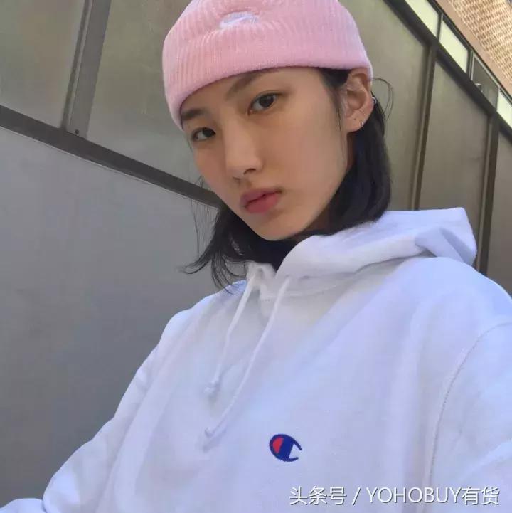 学会这些穿衣小技巧让你瞬间变高,学会这6个穿衣技巧时髦又高级