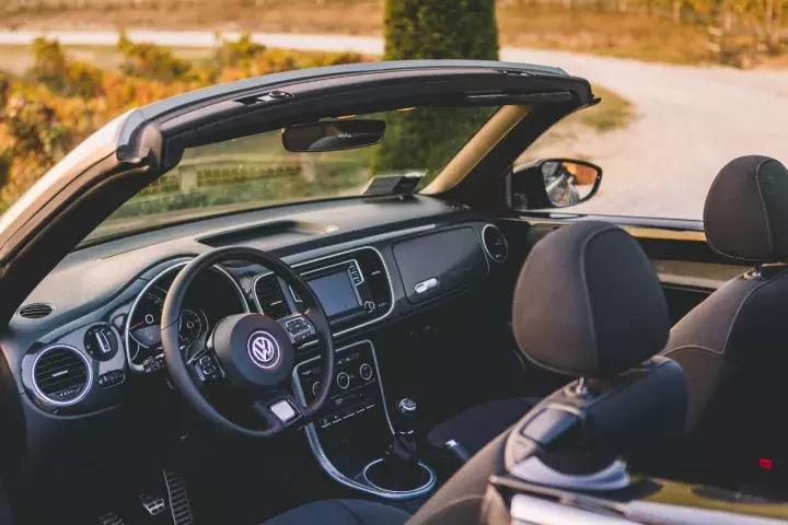 大众甲壳虫敞篷版高速体验,甲壳虫海外版