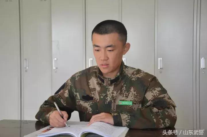 军营之星致敬英雄,军营之星感动瞬间