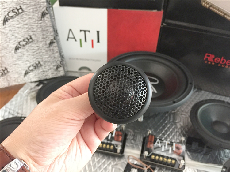 途胜改装喇叭框架,乌鲁木齐途胜音响改装