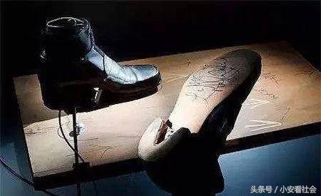 为什么迈克尔杰克逊可以45度倾斜,迈克尔杰克逊45度倾斜经典演唱会