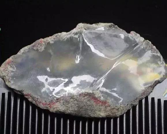 翡翠赌石的12种玩法图片,莫湾基翡翠原石赌石要诀