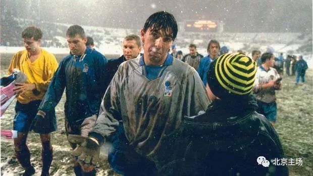 布冯的眼泪送走了意大利人的命运