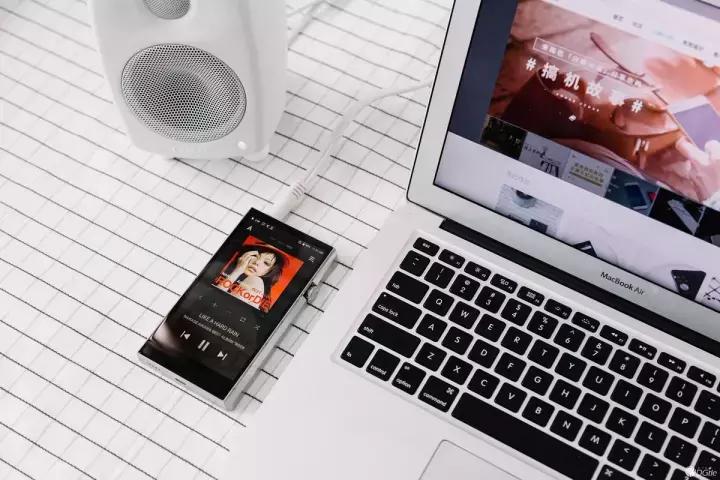 测评｜用这一对真力GOne，去当一名理性的「观测者」