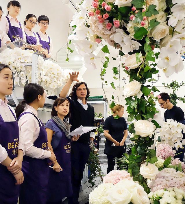 有颜值、有明星、还有600亿市场的鲜花电商，并不是看起来很美？