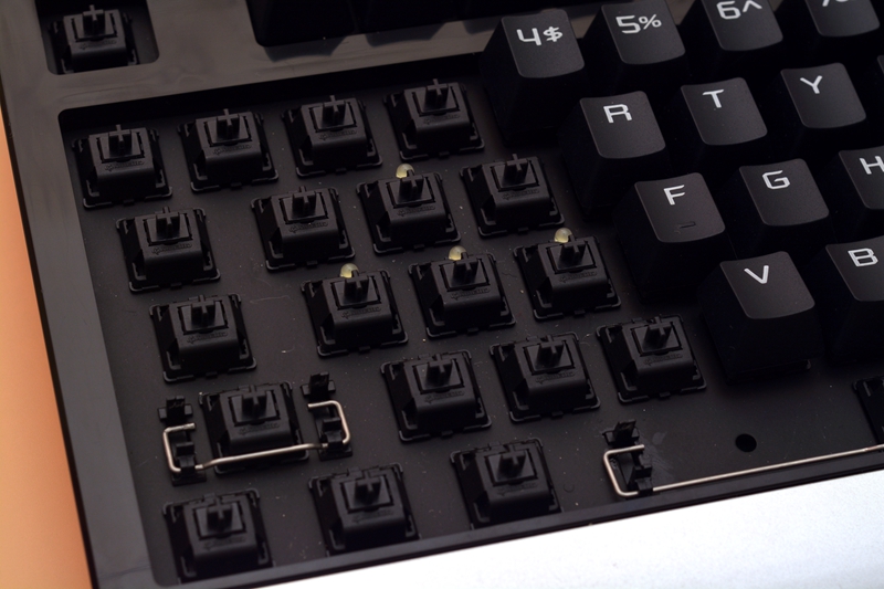 黑爵键盘各种轴的区别,黑爵机械键盘哪个型号比较好