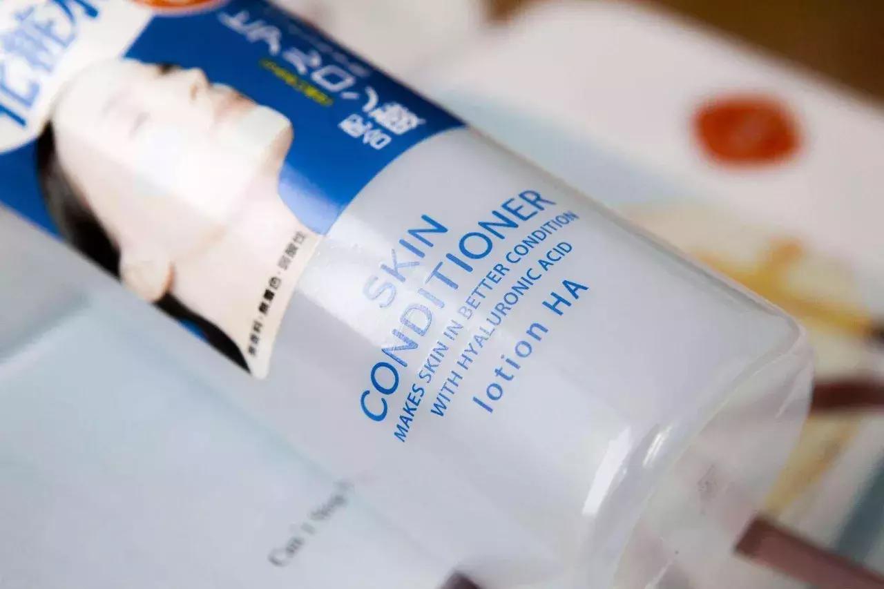 跟双11无关的非猪猪女孩，反手甩你一脸化妆水