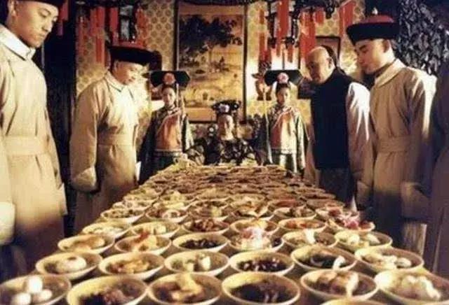 清朝历经12位皇帝从没出过昏君,为何还是无法避免灭亡的命运?