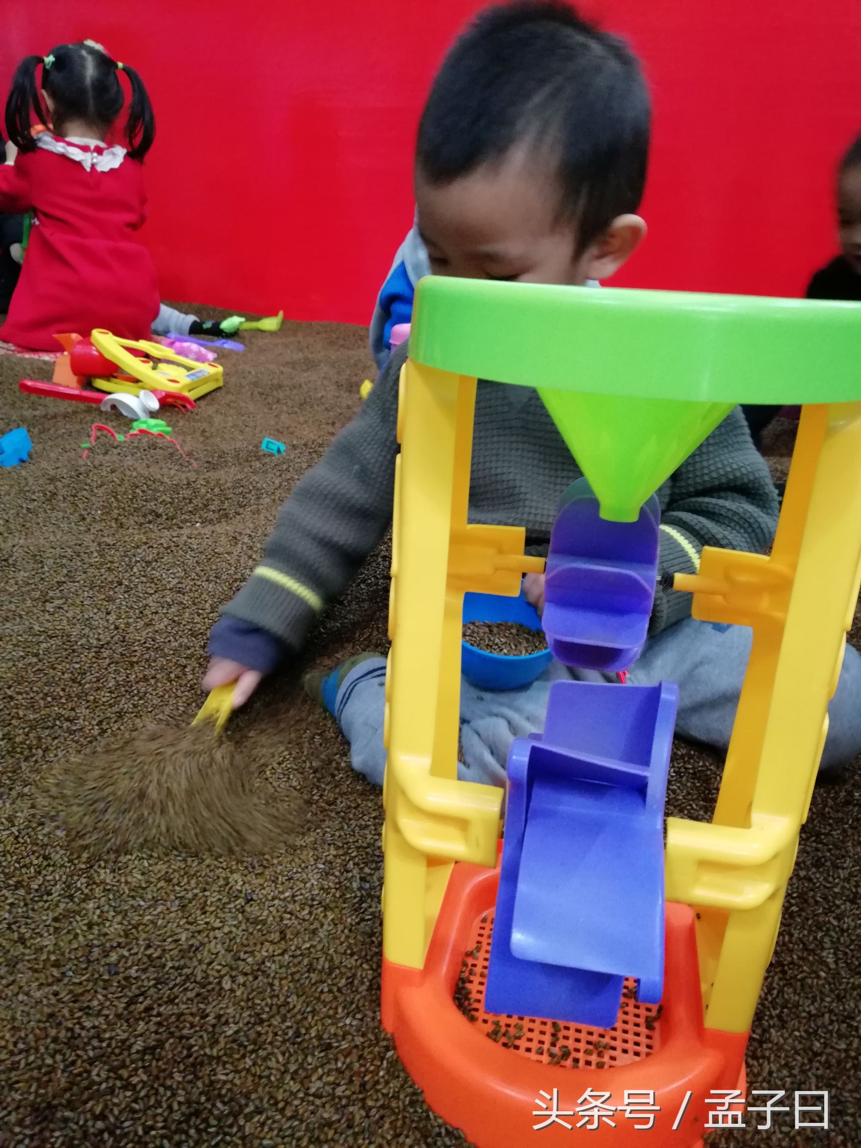 杈藉畞灏忕敺瀛╃敤鑴氭媺寮撳皠绠腑闈跺績,灏忕敺瀛╃敤鑴氭媺寮撳皠绠腑闈跺績