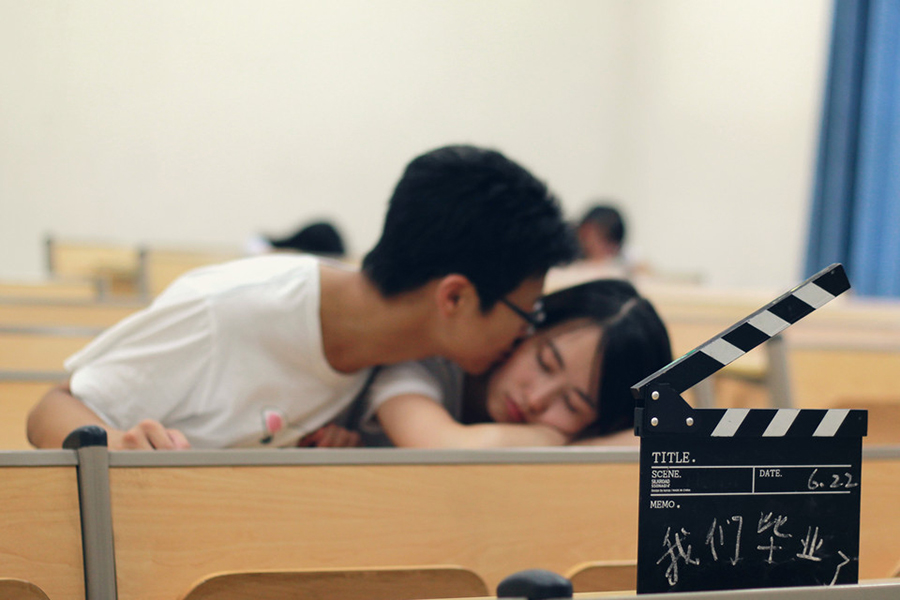 作闹纠缠感动不了男人，只有这样做，他定会发了疯的主动求复合！