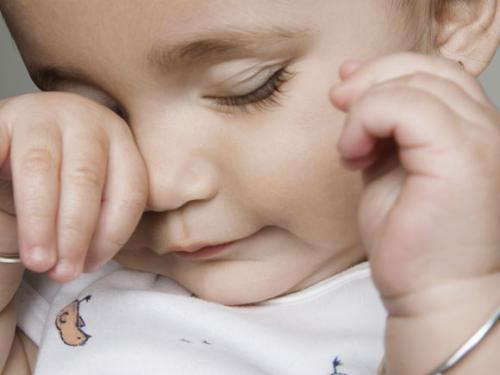 红霉素软膏和红霉素眼膏的区别,红霉素眼膏和红霉素软膏的区别