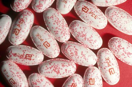 红霉素软膏和红霉素眼膏的区别,红霉素眼膏和红霉素软膏的区别