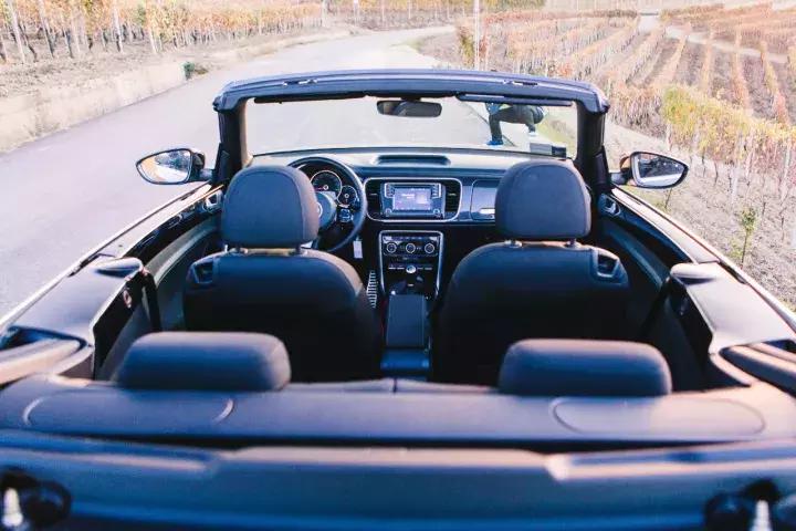 大众甲壳虫敞篷版高速体验,甲壳虫海外版