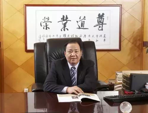 温州电器四大巨头之一，年营收达300亿！老板是他……