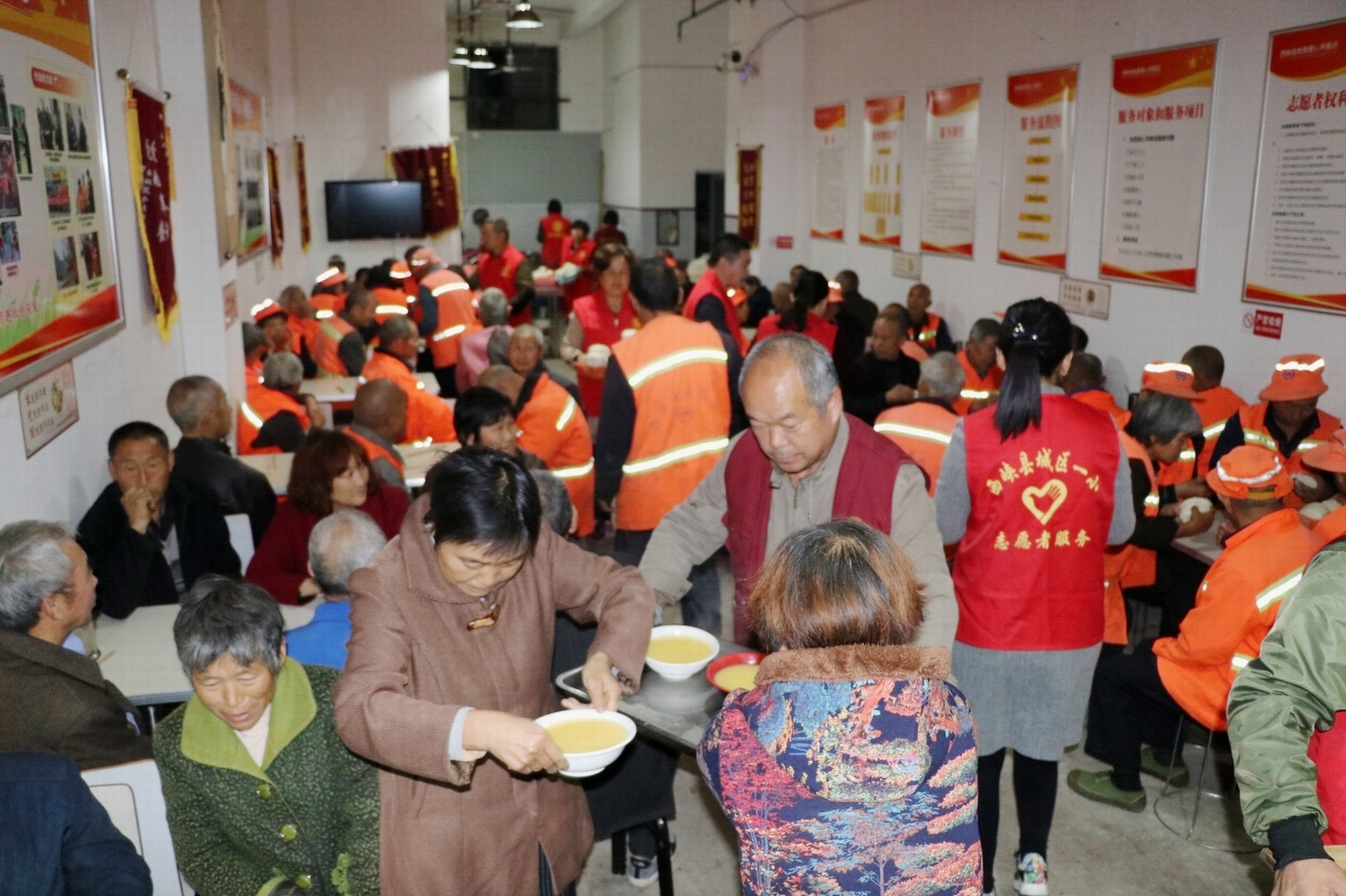 最美西峡人六:爱岗敬业奉献的楷模罗源