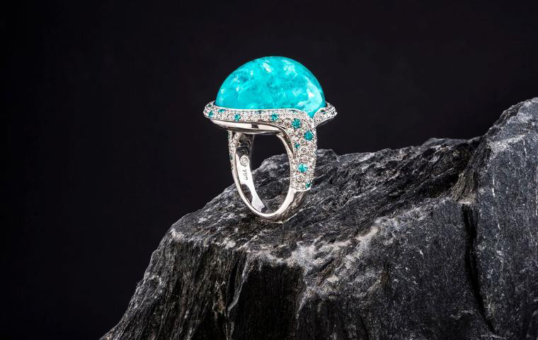 肉眼难辨,巴西和非洲的帕拉伊巴碧玺到底有何不同?