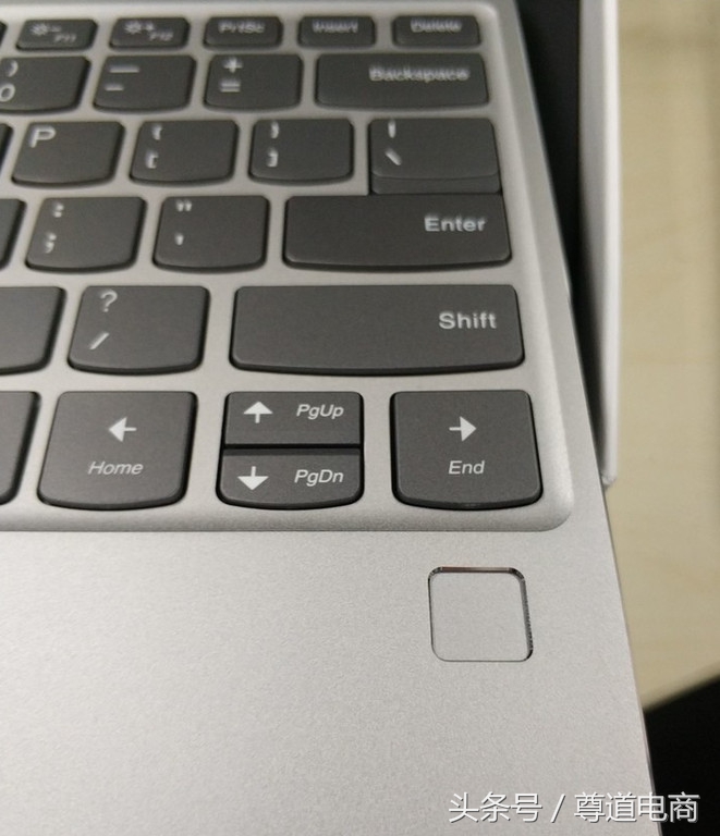 联想yoga72012ikb笔记本价格,联想的yoga720-13